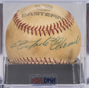Roberto Clemente Autographed Baseball - Autograph PSA/DNA NM-MT 8
